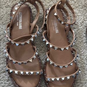 Cushionaire Tan Sandals with Silver Studs